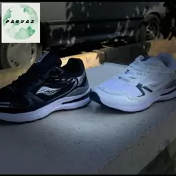 کفش اسپرت ساکونی Saucony تمام سفید وتمام مشکی  