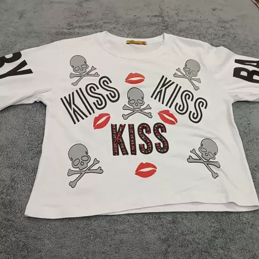 تیشرت کراپ دخترانه طرح kiss