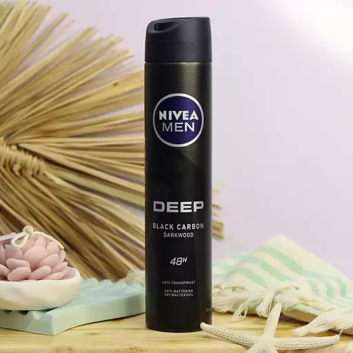 اسپری دئودورانت ضد تعریق Nivea Deep Black Carbon Darkwood