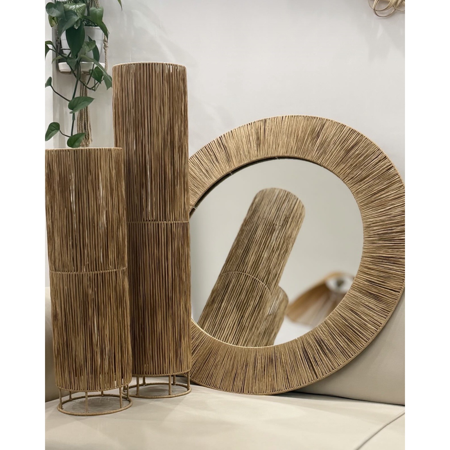 ست آباژور کنار سالنی رافیا همراه با قاب اینه رافیا رنگنسکافه ای ابعاد 50 و 60 رنگ قابل تغییر ابعاد قابل تغییر 290