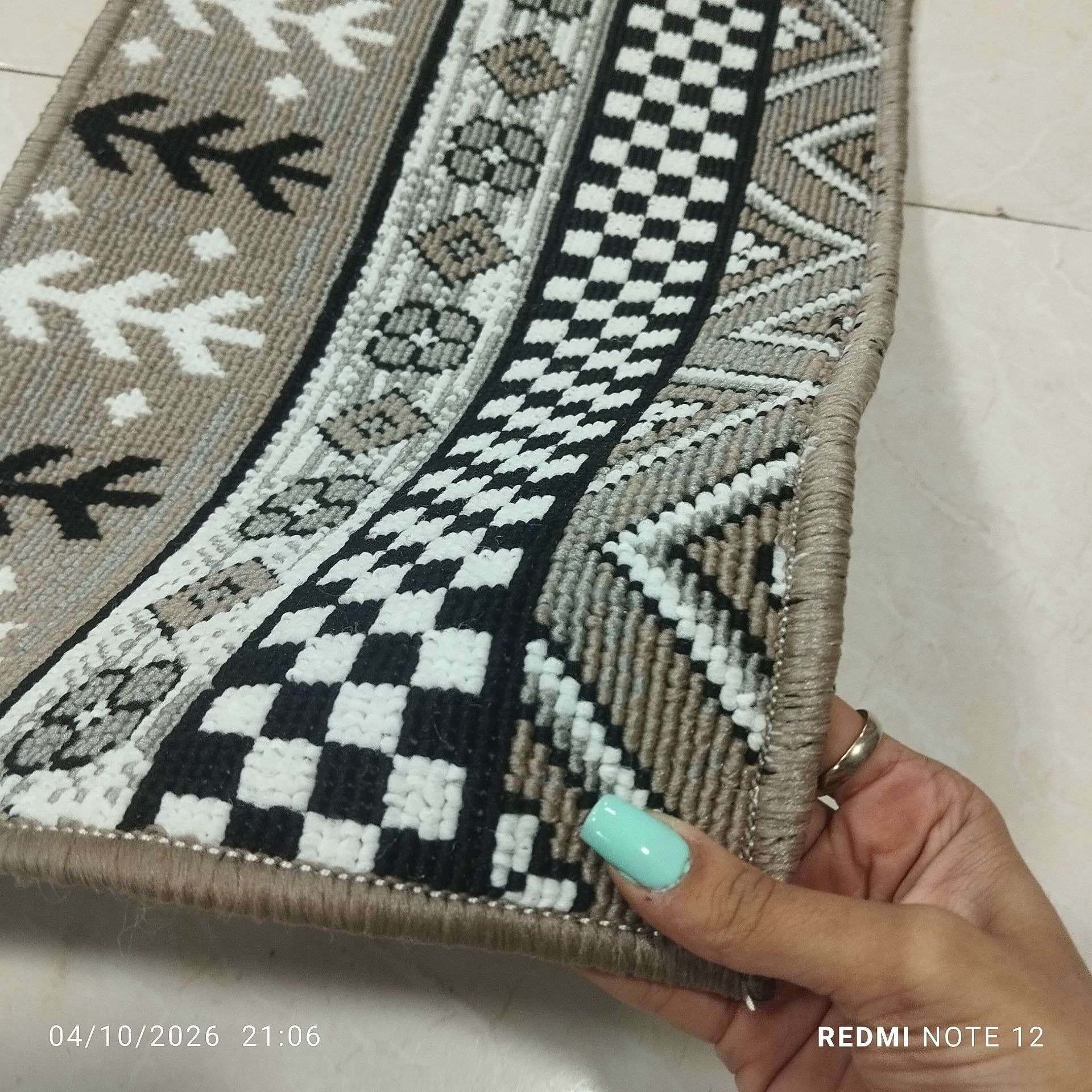 گلیم پله تکی بژ طرح سنتی، سایز 30در 80 سانت، پس کرایه