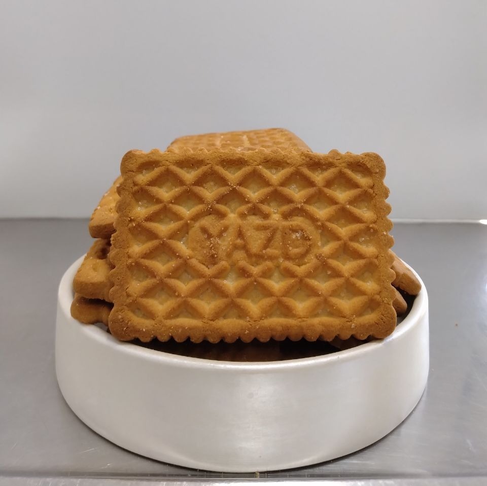 بیسکویت نارگیلی با تزئین شکر (500 گرمی) 