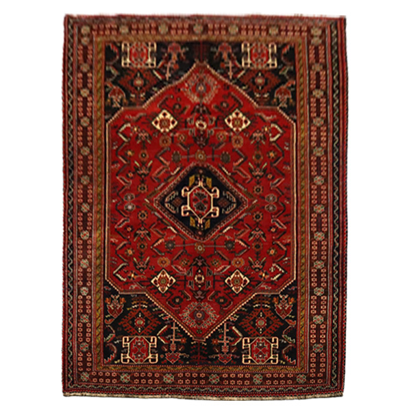 قالی قشقایی دستباف با طرح عشایری و زمینه قرمز – 258 × 166 سانتیمتر