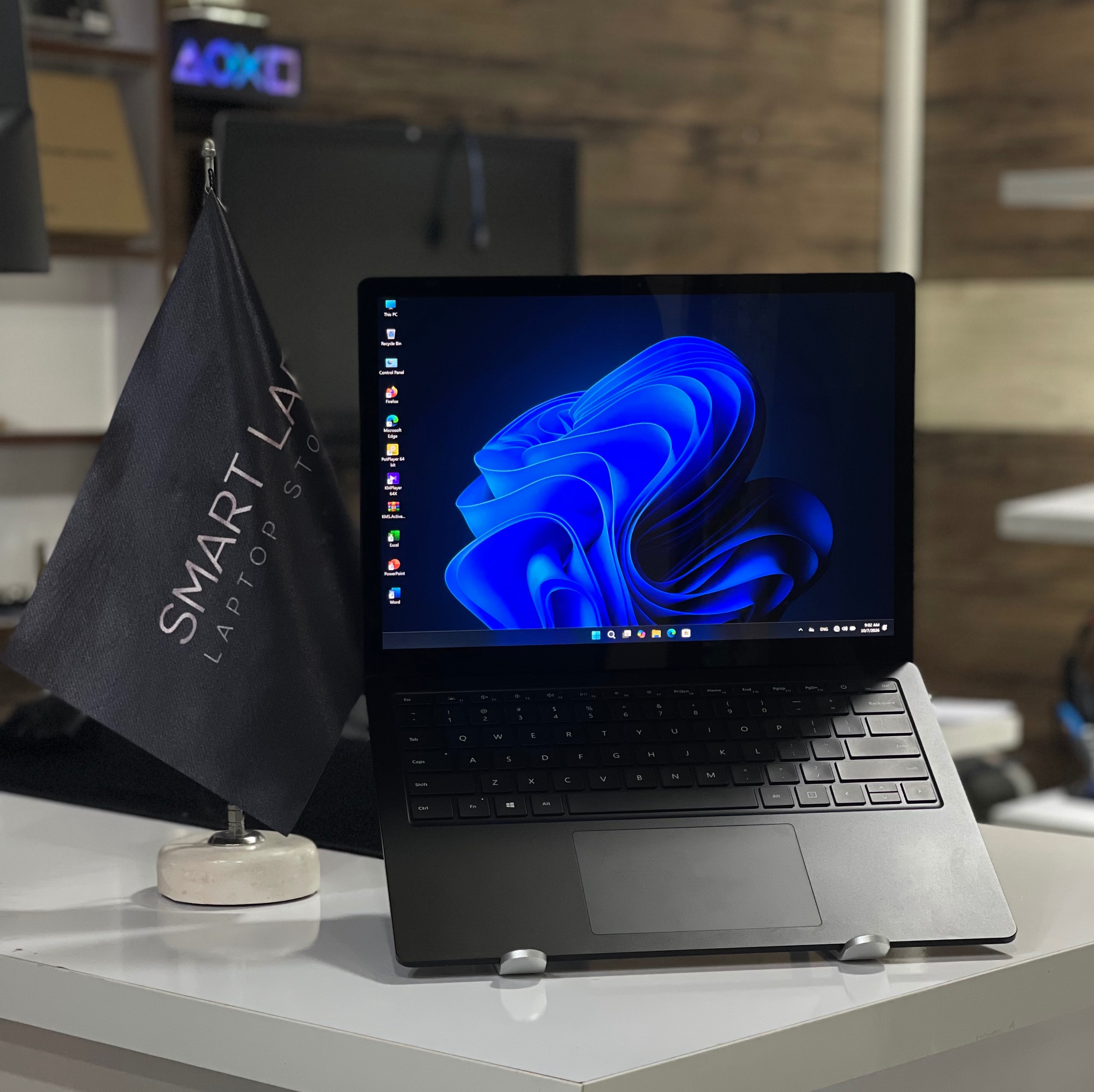 سرفیس لپتاپ 3 i5-1035G7 رم 8 SSD 256 لمسی 3K مشکیجدید