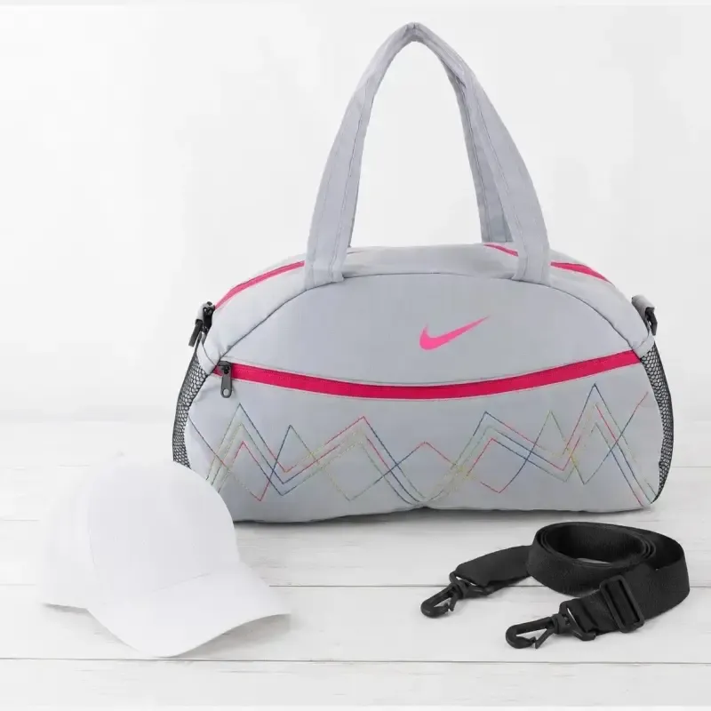 ساک ورزشی پارچه ای بند دار سه جیب ابعاد 45 در 25 در 15 سانتیمترجدید