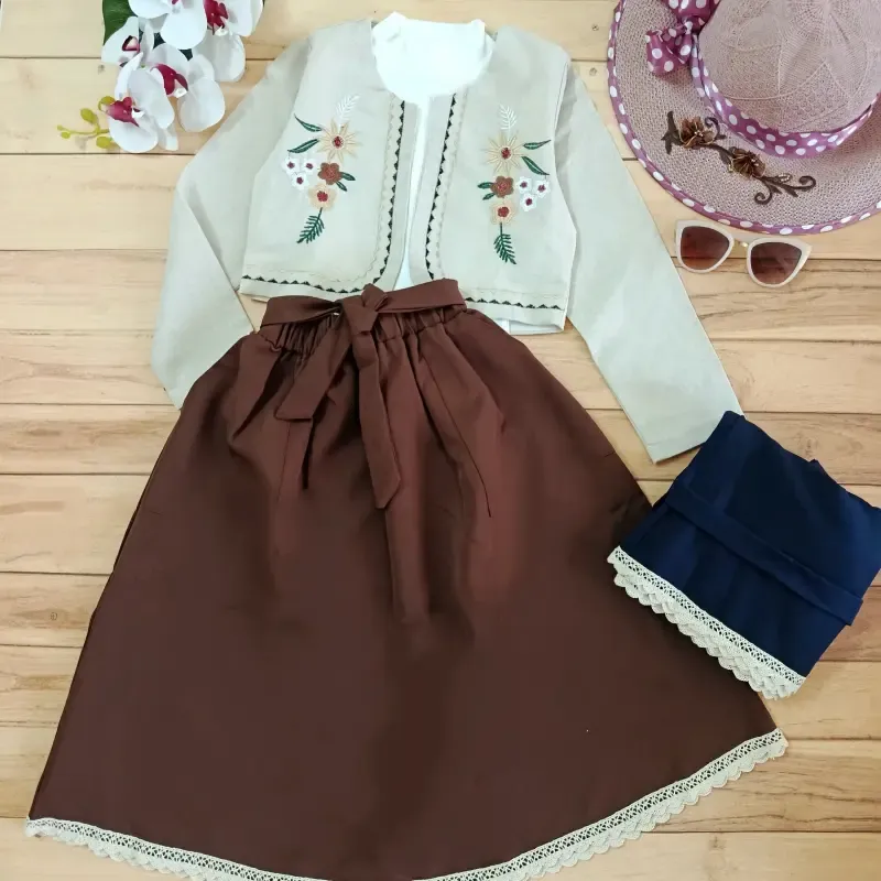 سه تکه گلدوزی دخترانه مجلسی تاپ و کت و دامن سایز 1 تا 3جدید