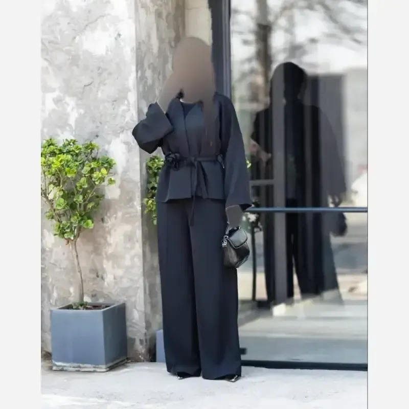 کت و شلوار زنانه مشکی مدل خانم گل جنس کرپ پارکر فیری سایزجدید