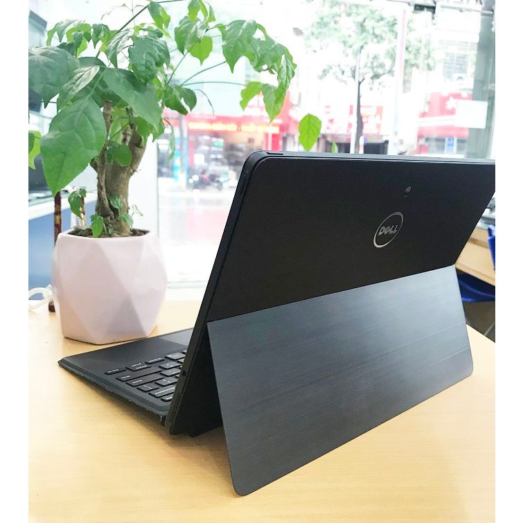 سرفیس لپ تاپ Dell نسل 7 همراه موس بیسیم