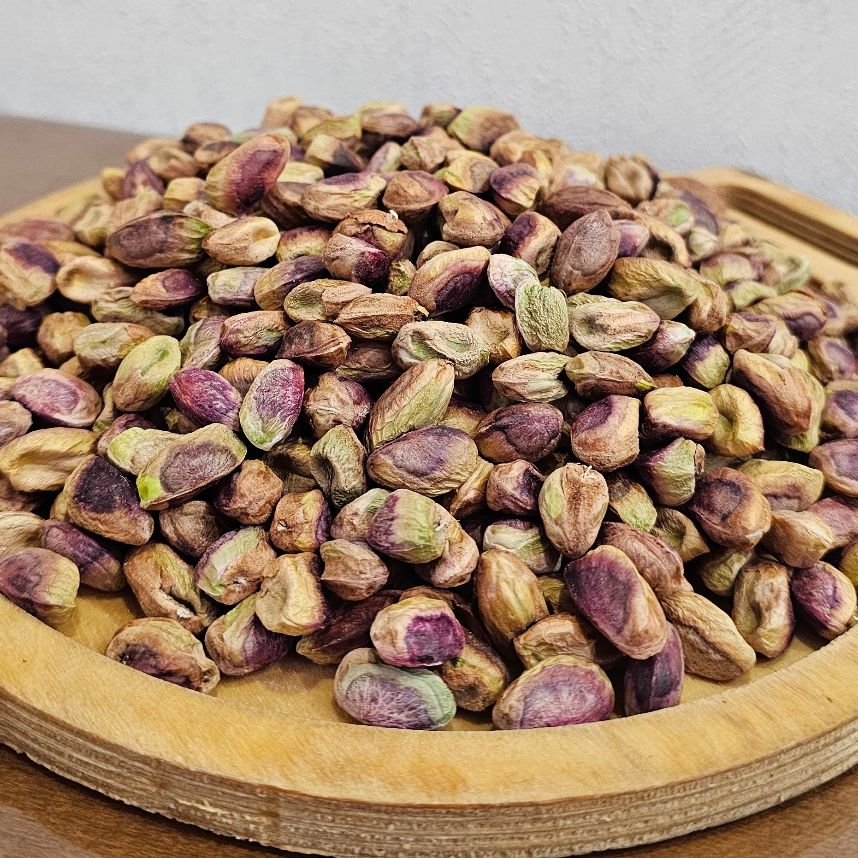 مغز پسته فندقی دست شکن درجه یک (یک کیلوگرم)(مستقیم از کشاورز)