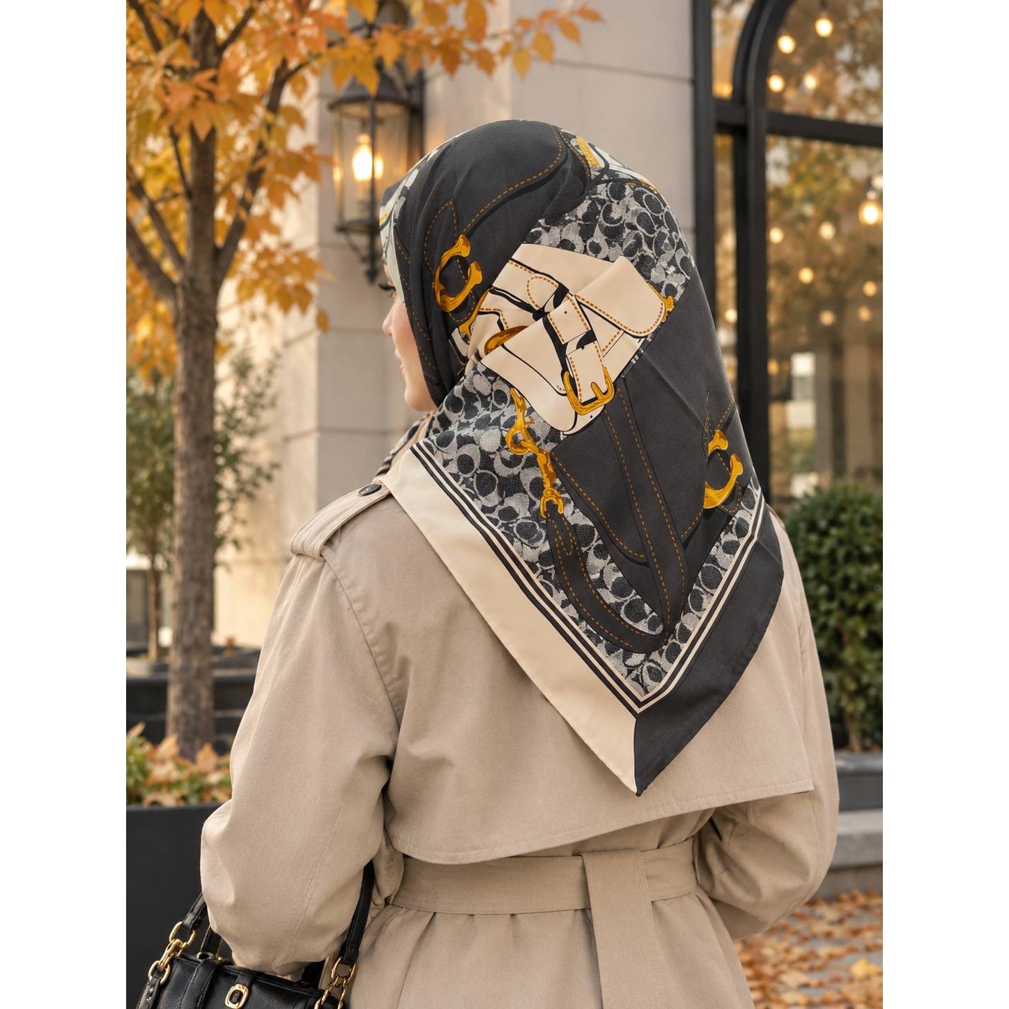 روسری ابریشم کیفیت مستر وارداتی سایز 90 رنگ طوسی برند کوچجدید