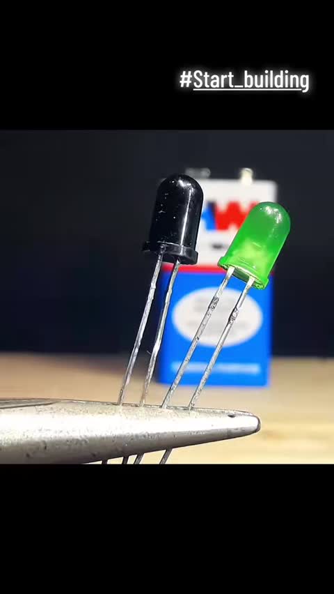 LED پنج میلی متر، هایبرایت، سبز شفاف ( بسته 5 عددی) LED 5MM GREEN HIGH BRIGHT
