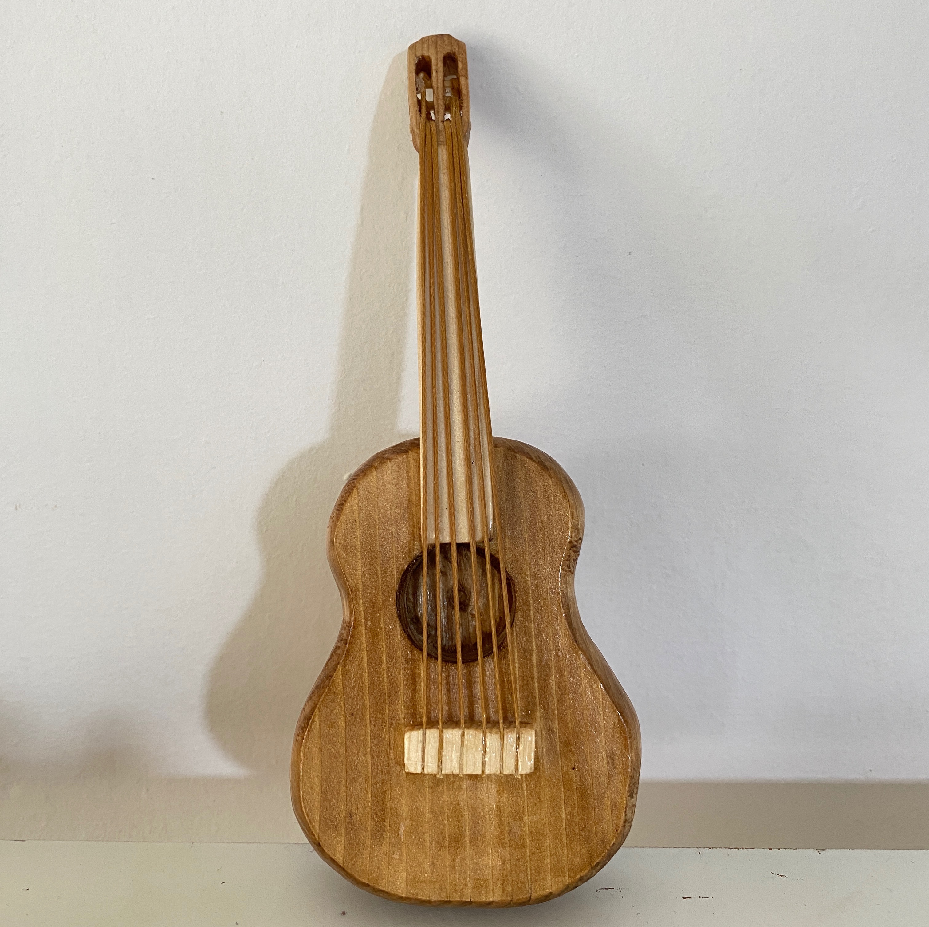 گیتار چوبی