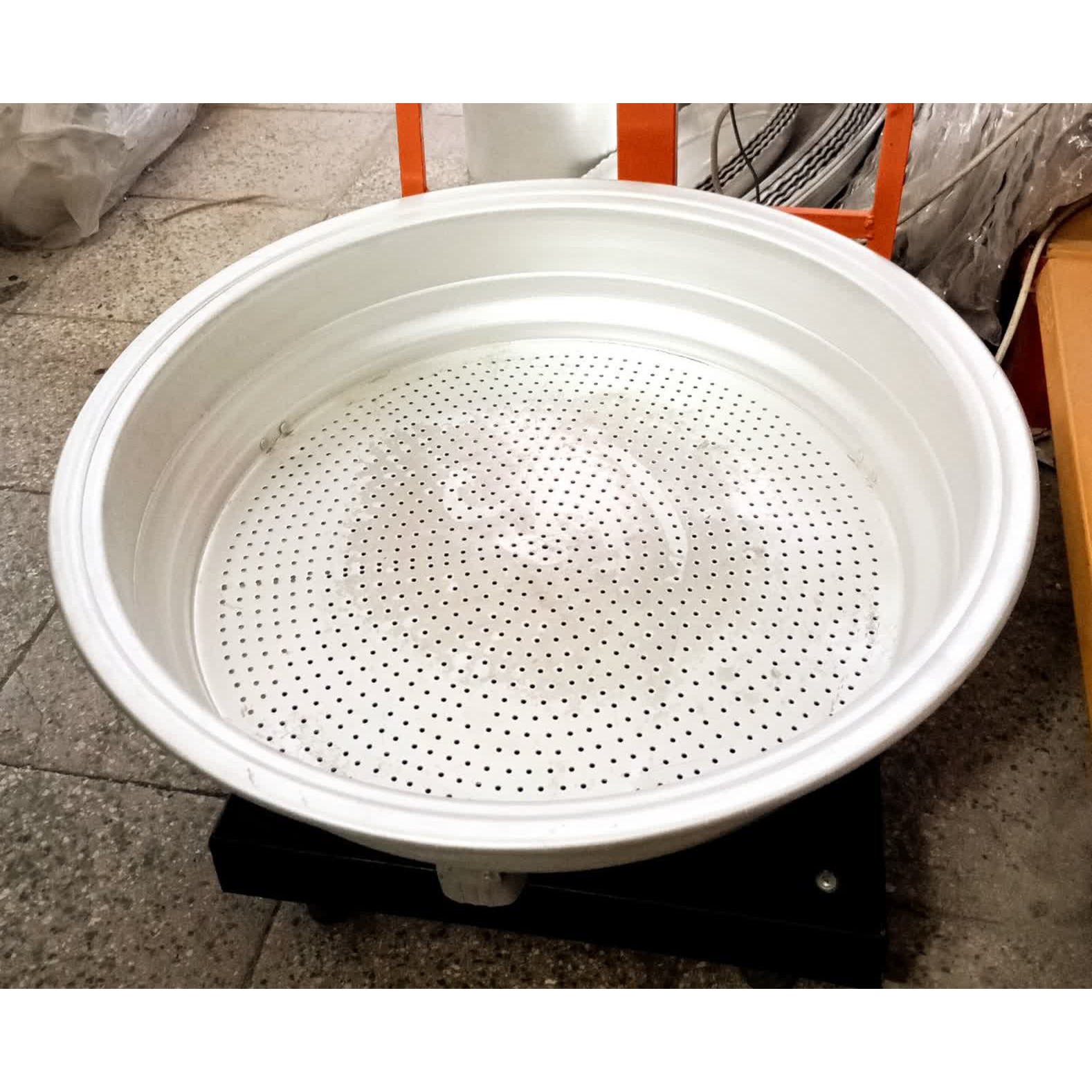آبکش روحی پایه دار دهانه 62 سانت بزرگ ورق ضخیم