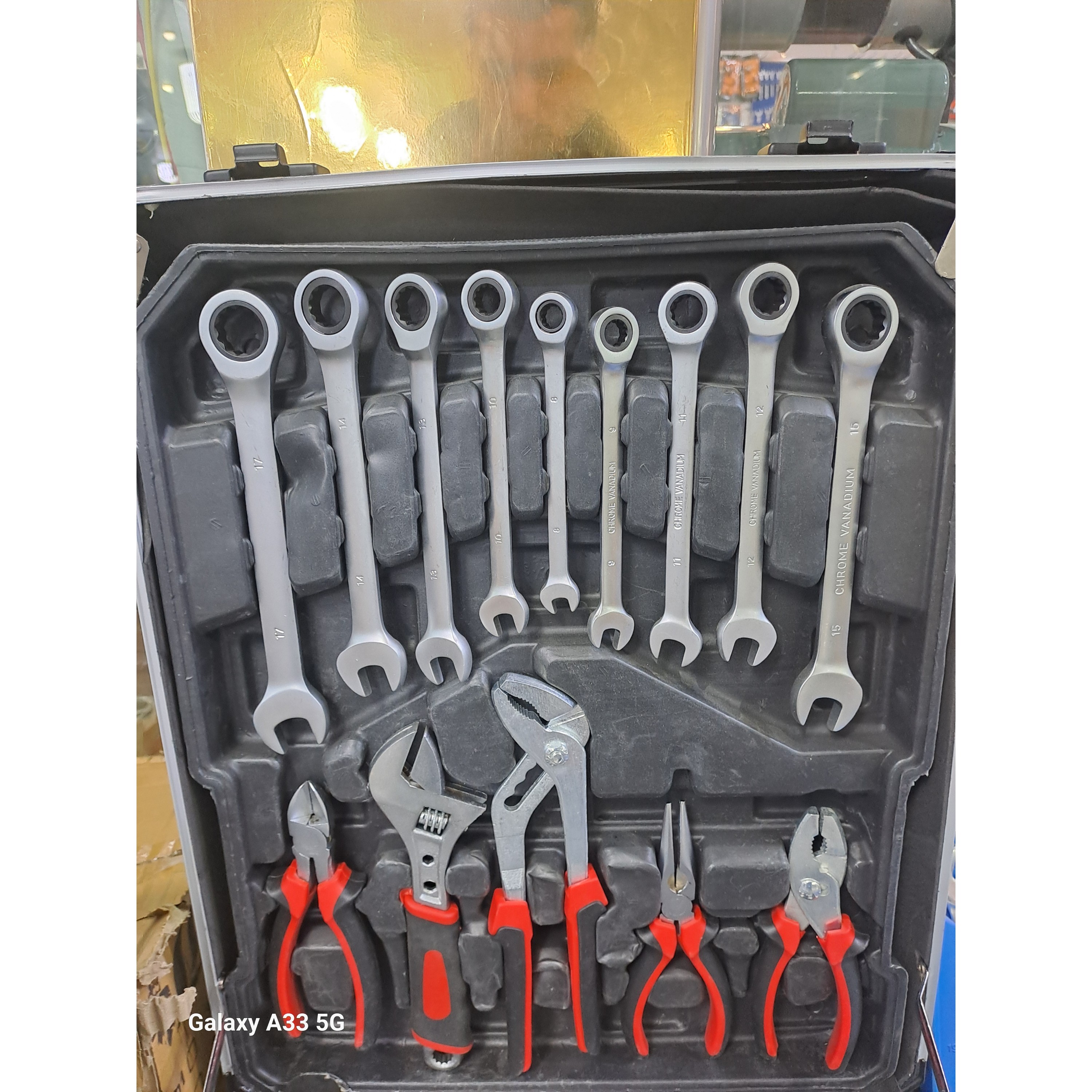 ست جعبه ابزار کامل 399 پارچه TOOLSET چمدانیجدید