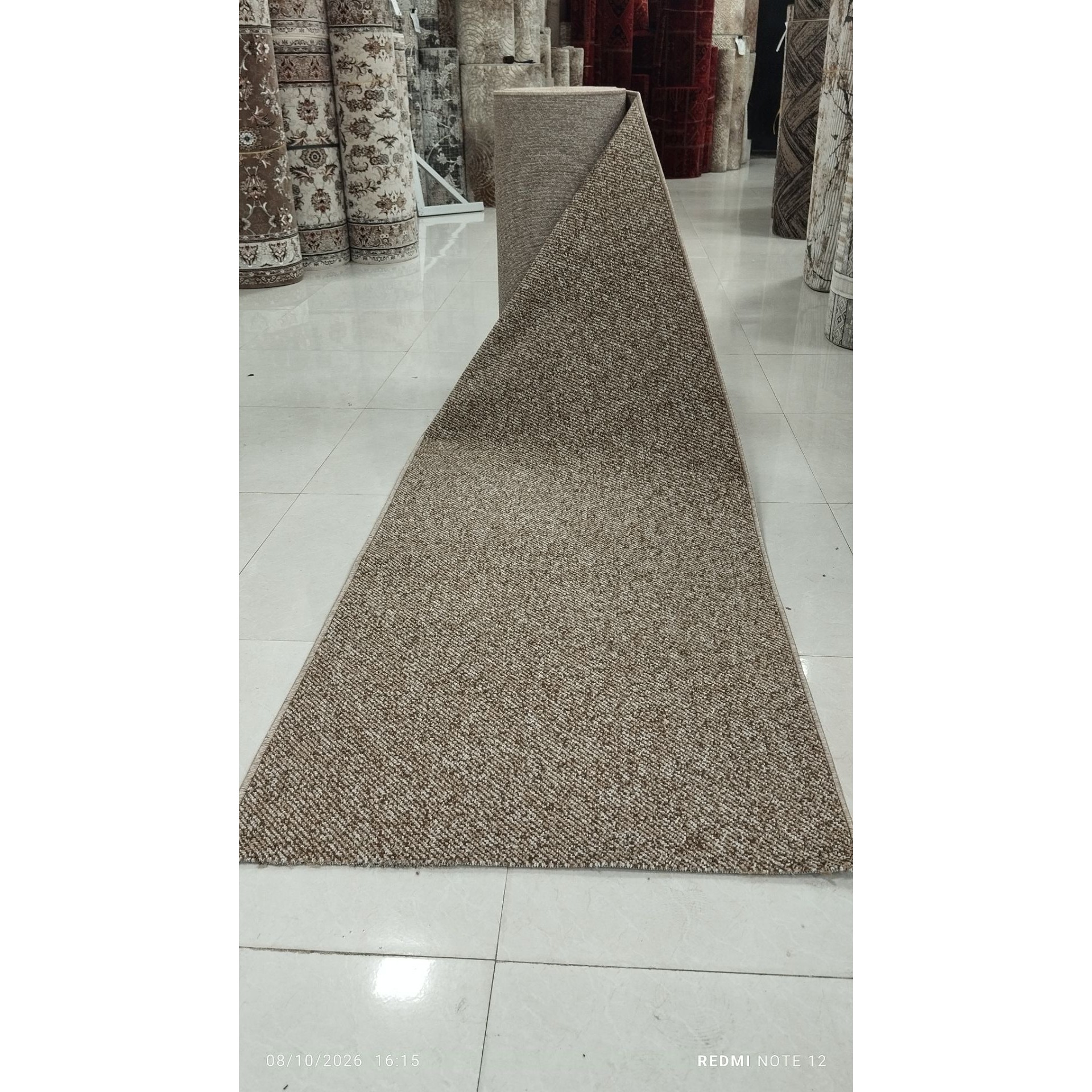 گلیم کناره متری ساده رنگ بژ یا نسکافه ای، سایز موردنظرمشتری، پس کرایه جدید