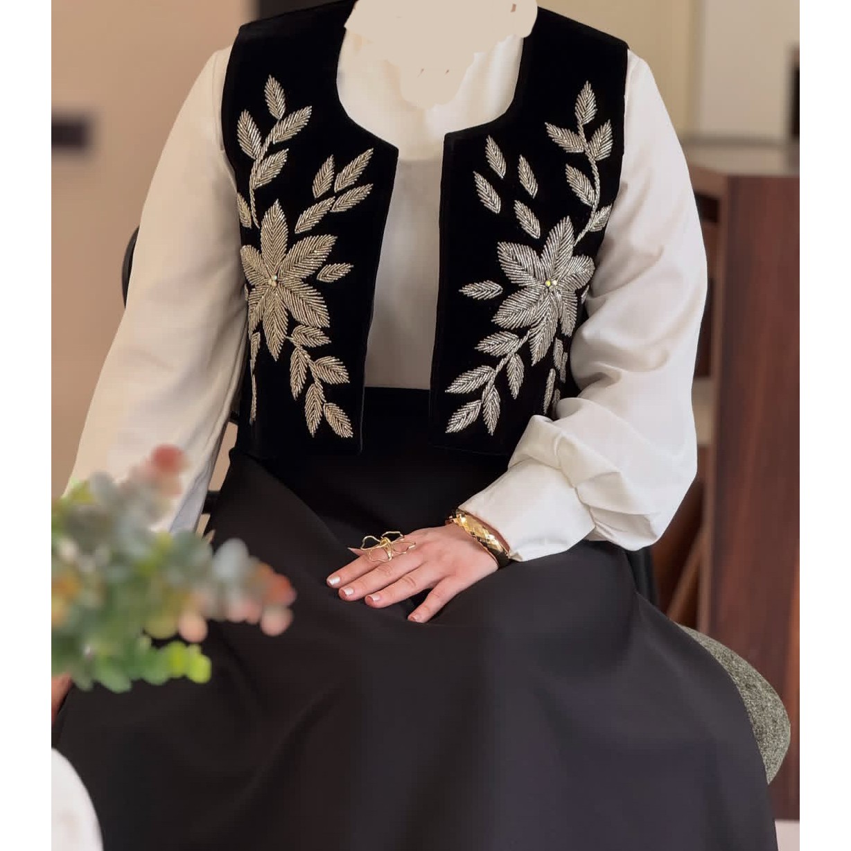 جلیقه مجلسی زنانه (سخمه) طرح گل ملیله(پس کرایه)جدید