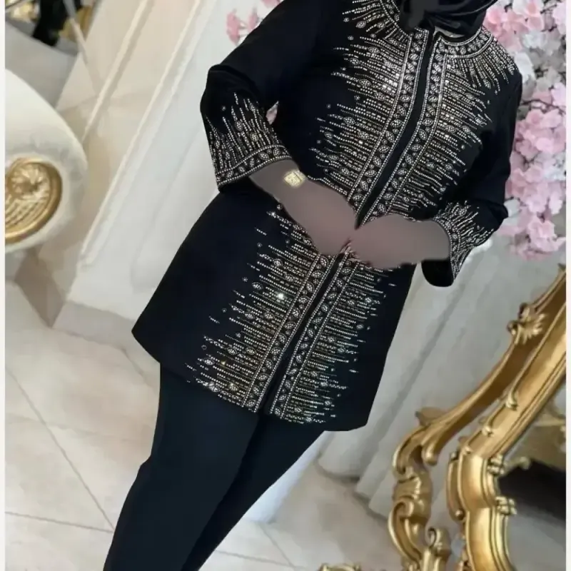 ست کت شلوار مجلسی زنانه مدل خوشه جنس مازراتی رنگ مشکیجدید