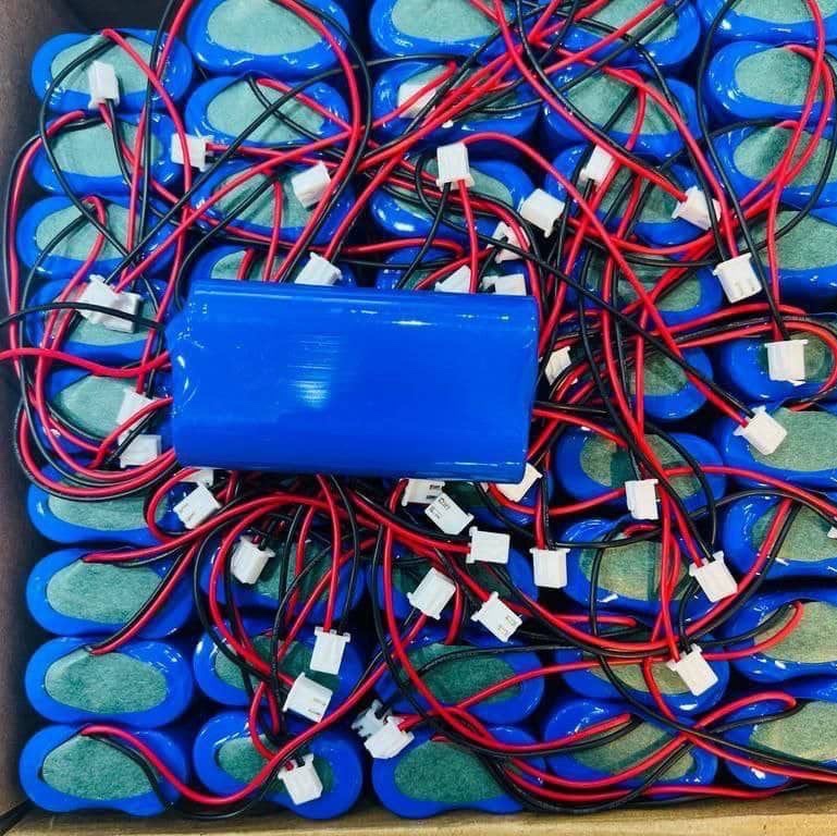 باتری لیتیومی دو قلو شارژی سوکتدار (معروف به پک باتری 2 سل یا 2S)جدید