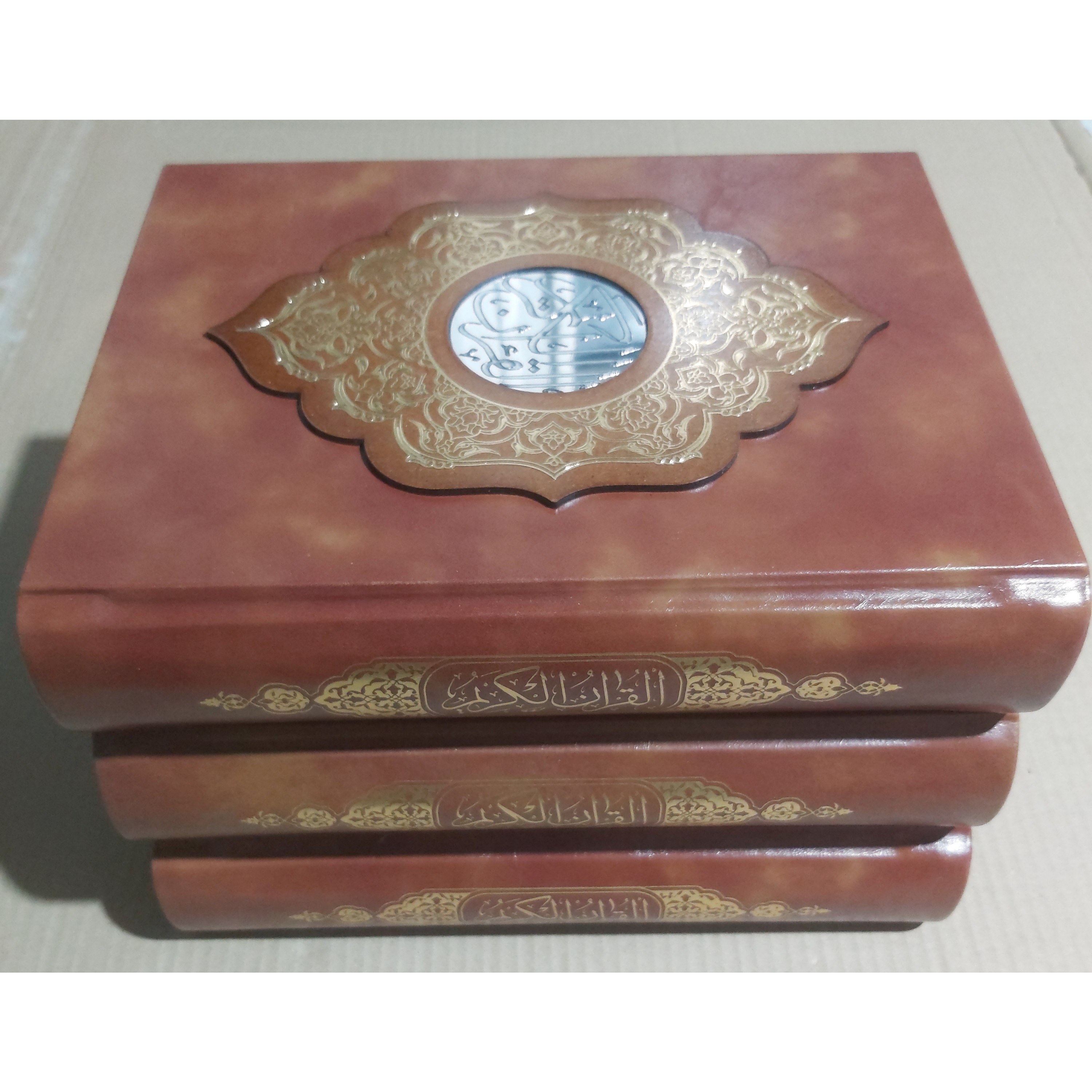 جعبه قرآن صندوقی قهوه ای کد 20 با 3 طرح مولتیجدید