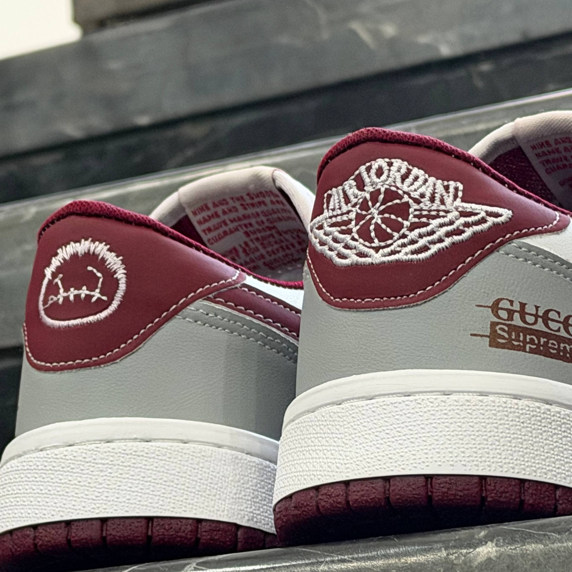 کتانی مردانه نایک ترویس طوسی چری Nike Travisجدید
