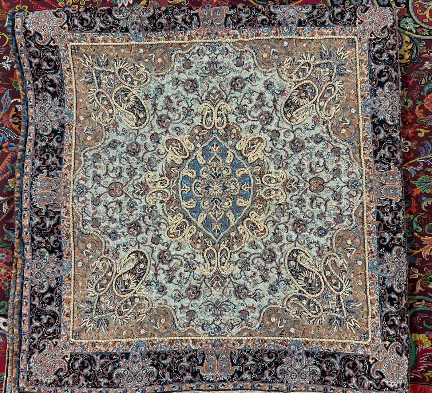 رومیزی و تابلو ترمه ابریشم سرمه دوزی شده طرح چهل نگار سایز 50*50 کد 1