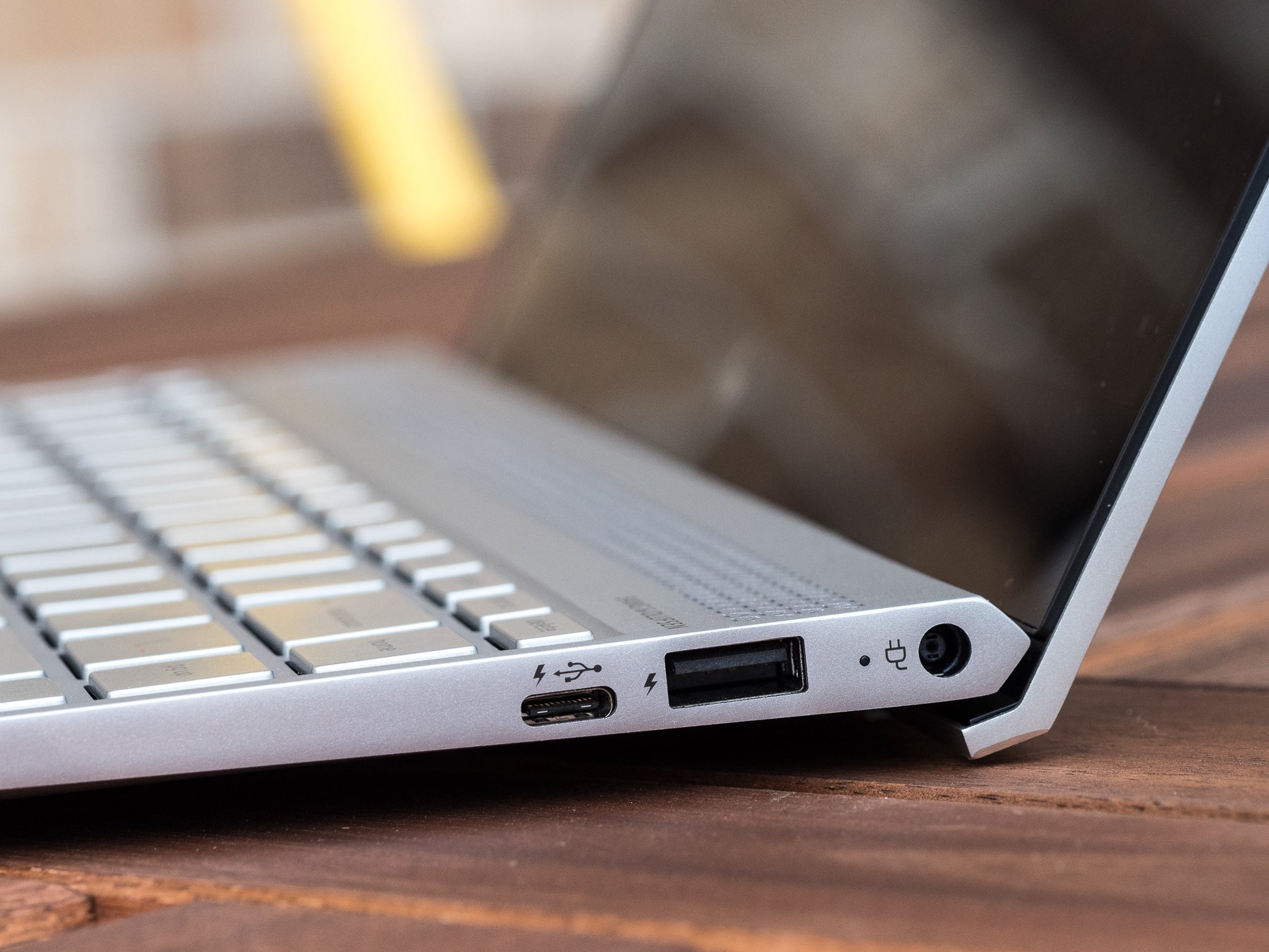 HP ENVY 13 - CORE I7-1195G7 - 8GB DDR4 - 256GB SSDاستوکجدید