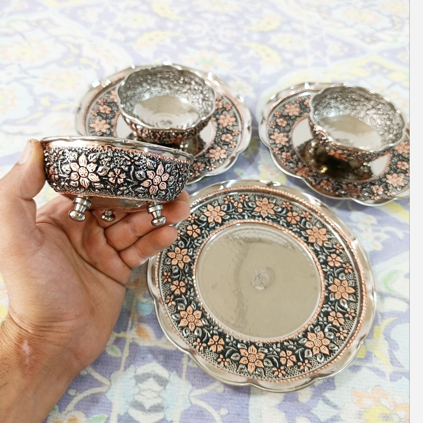 پیش دستی و پیاله مسی تراش 12 تایی کروم تراش شده رنگ ثابت ارسال رایگان