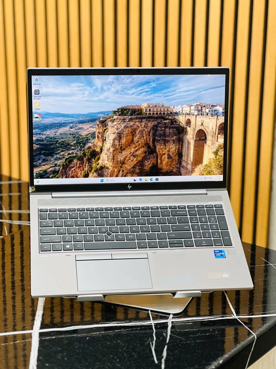 Hp Zbook Firefly 15 G8جدید
