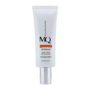 کرم ضد آفتاب رنگی ام کیو مدل NATURAL BEIGE مناسب پوست چرب حجم 55 میلی لیتر