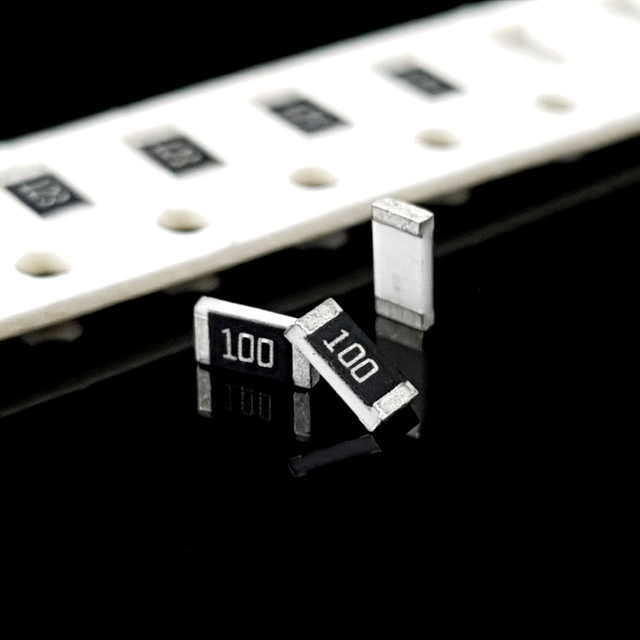 مقاومت 10Ohm SMD پکیج 0805 (بسته 95 عددی)