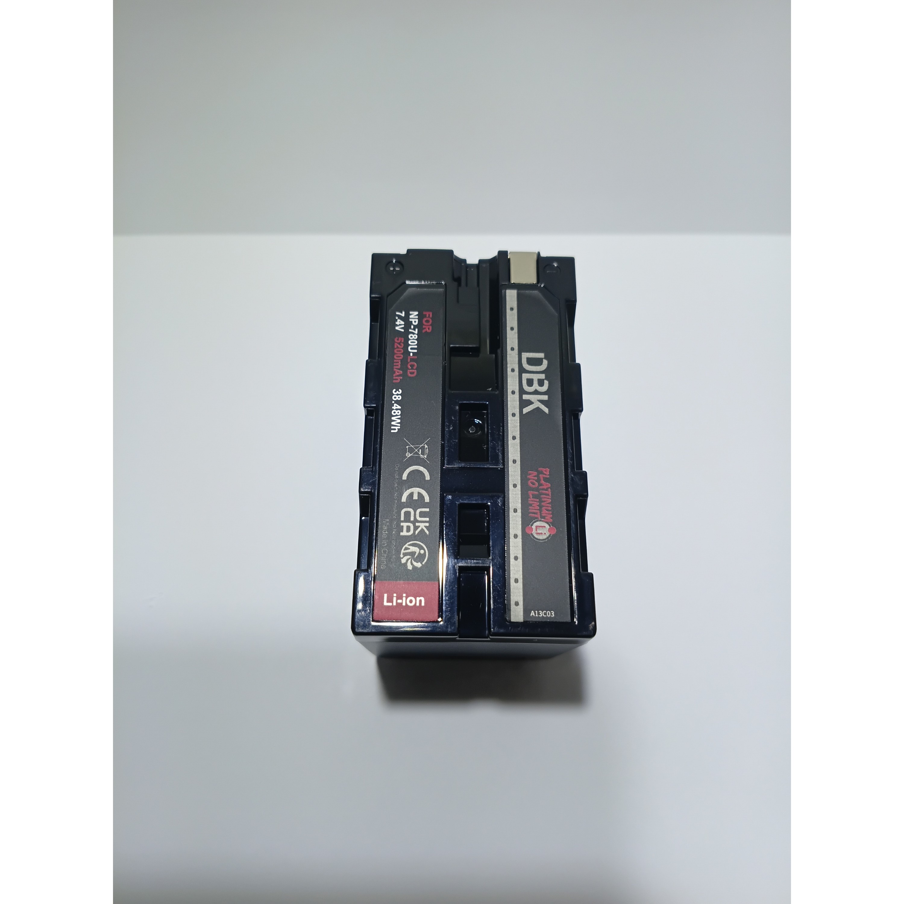 باتری دوربین سونی برند DBK مدل F780U-LCDجدید