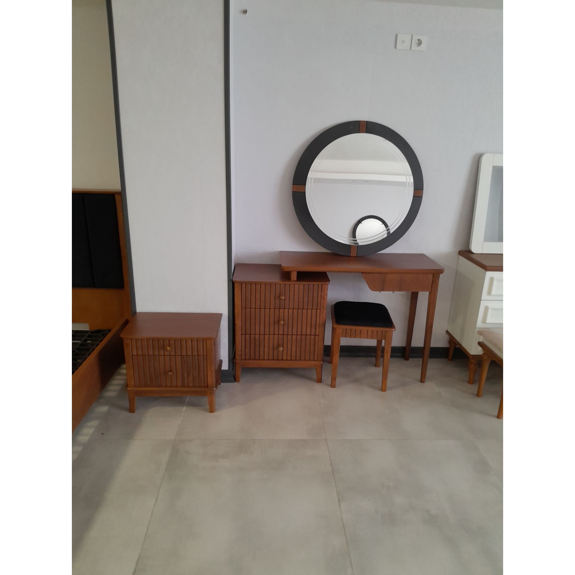 سرویس خواب دونفره مدرن مدل دنیز جنس mdf روکش چوب راش و چوب روسی اصل فندوقی روشنجدید