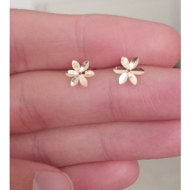 گوشواره طلا 18 عیار میخی گل زیبا اقساط ارسال رایگان