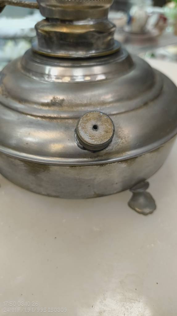 چراغ نفتی رومیزی