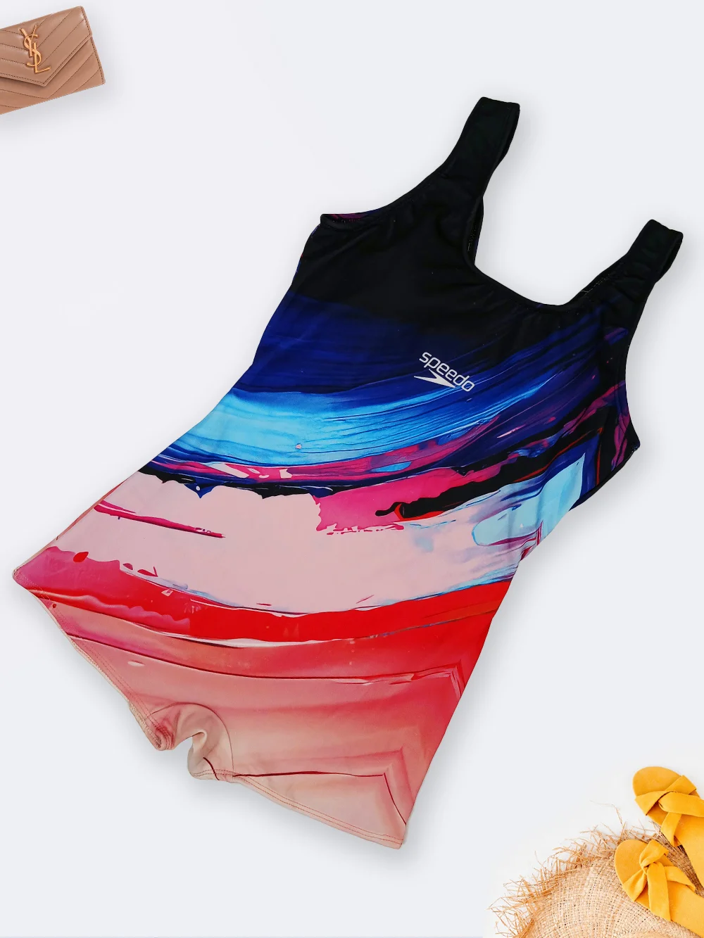 مایو پادار زنانه بصورت پادار با کاپ متحرک برند اسپیدو ( Speedo ) برای استخرجدید