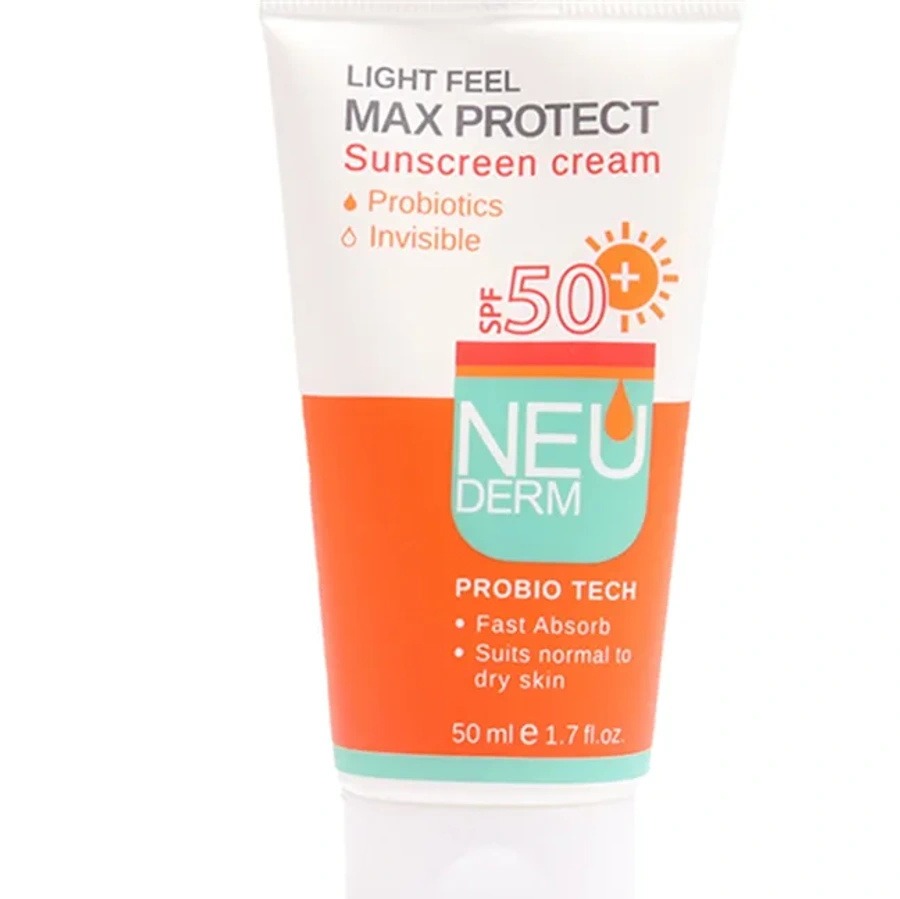 کرم ضد آفتاب نیودرم (Neuderm) مدل مکس پروتکت فاقد چربی با Spf 50 بی رنگ