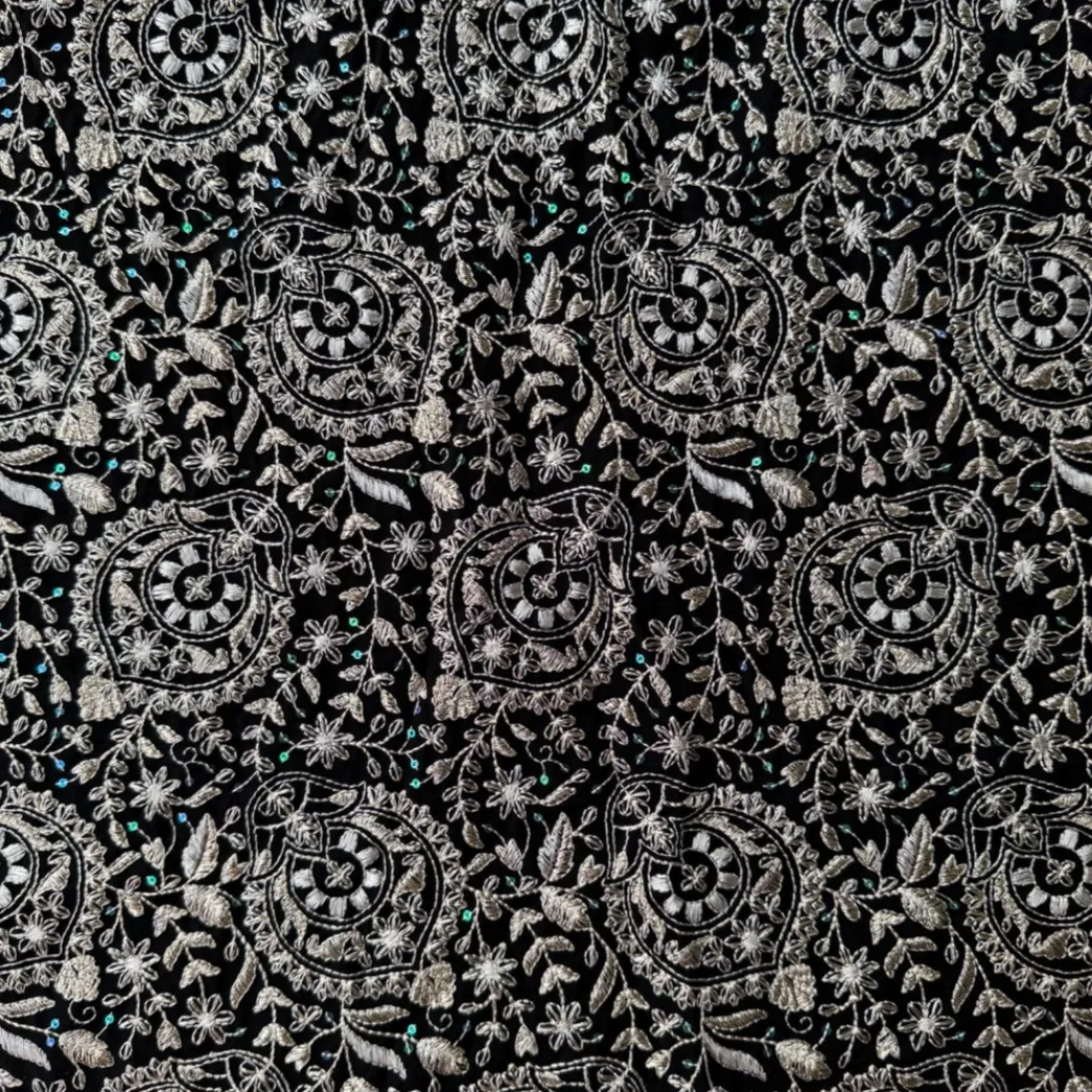 پارچه ابریشم سوزندوزی مشکی طرح سرو