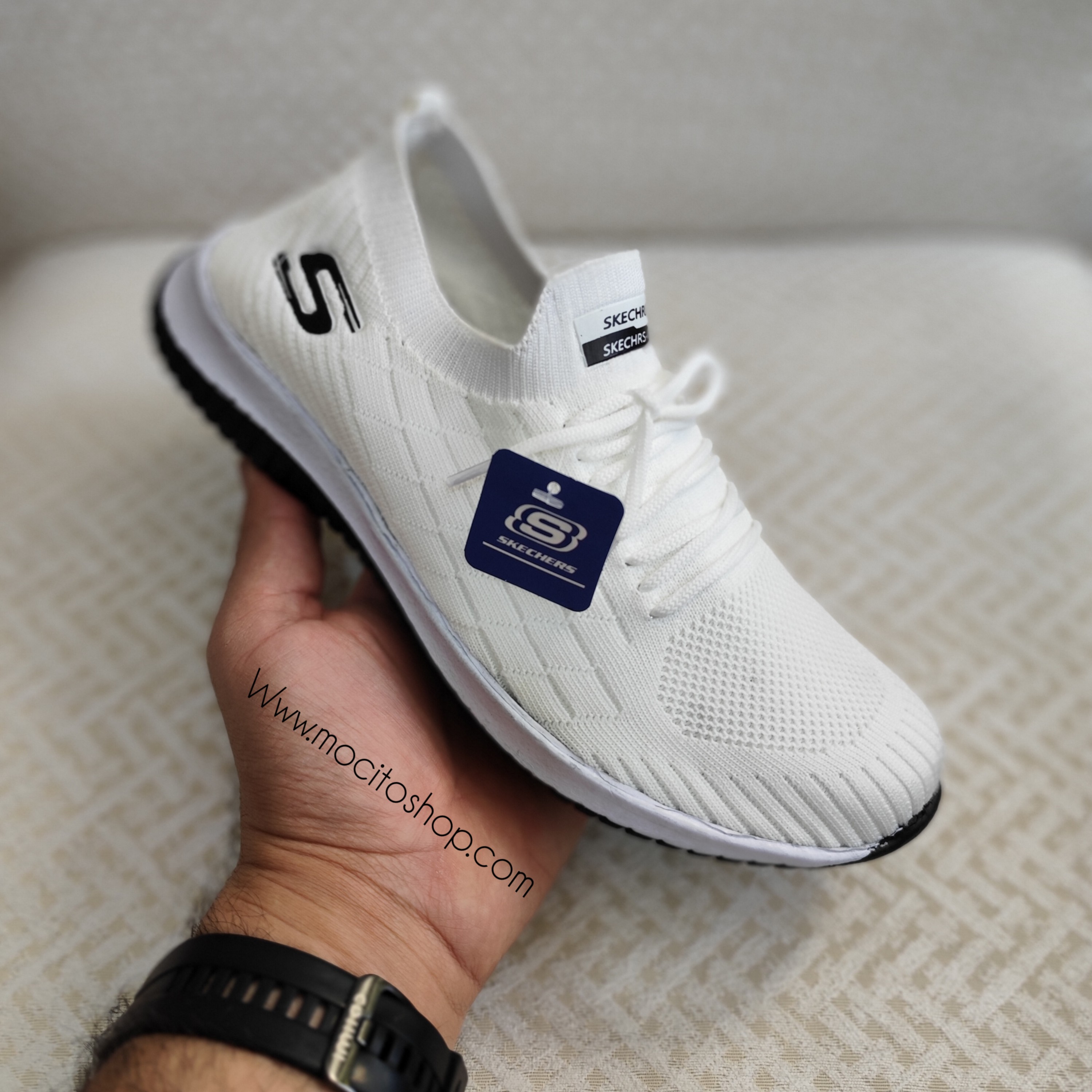 اسکیچرز زنانه و مردانه کفش راحتی و روزمره