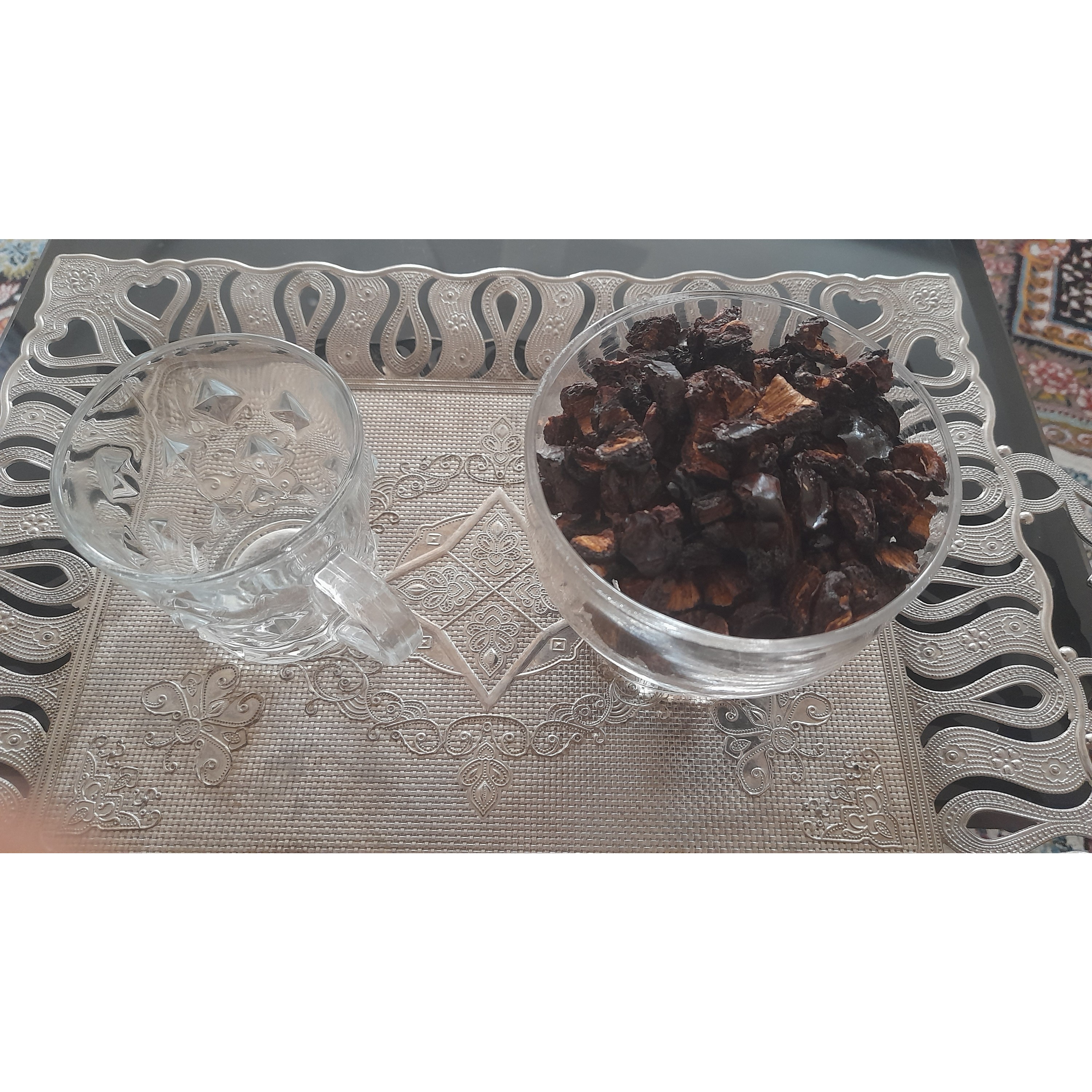 نوشیدنی داغ چای خرما
