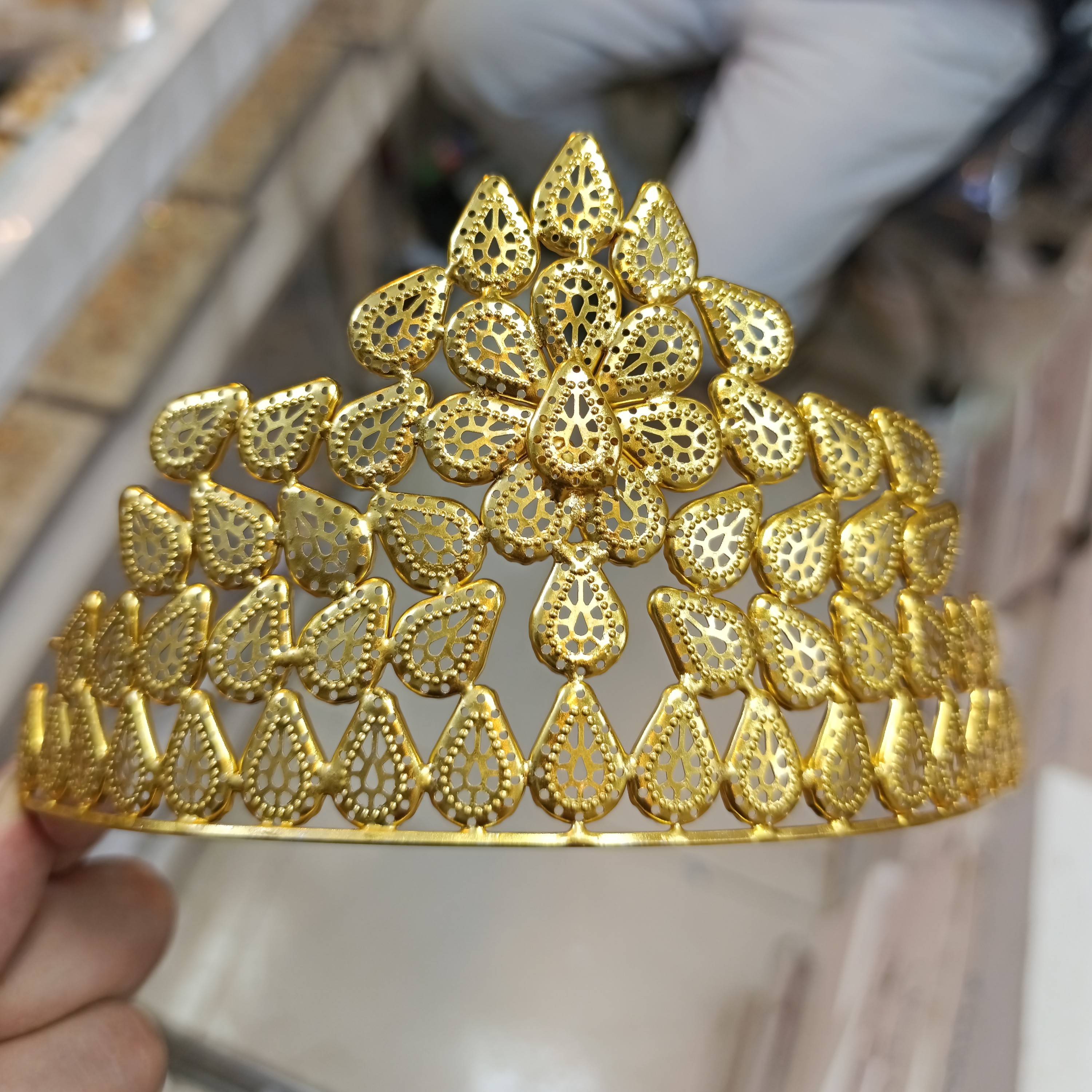 تاج سر عروس طرح طلا مدل اشک پرس