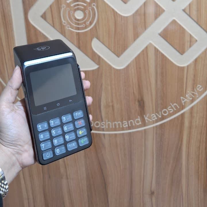 دستگاه کارتخوان برند PAX مدل D300+ سیار + بدون هزینه ی فعالسازیجدید