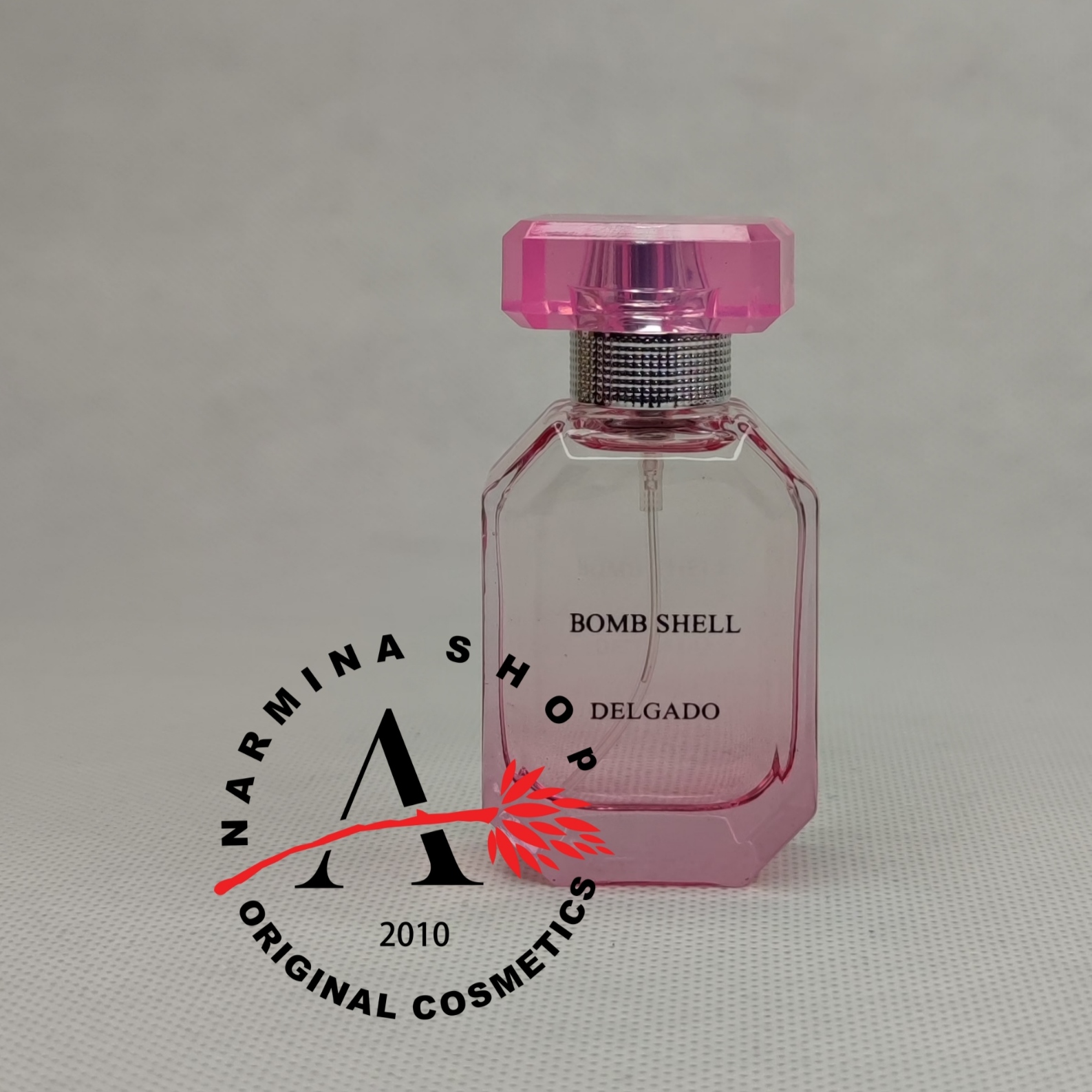 عطر و ادکلن جیبی 25 میل دلگادو ویکتوریا سکرت (secret bomb shell)