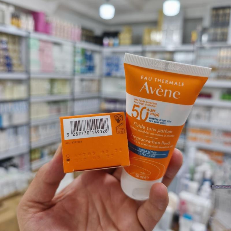 ضد آفتاب بی رنگ اون مدل فلویید Avene Fluid SPF50 های کپیجدید