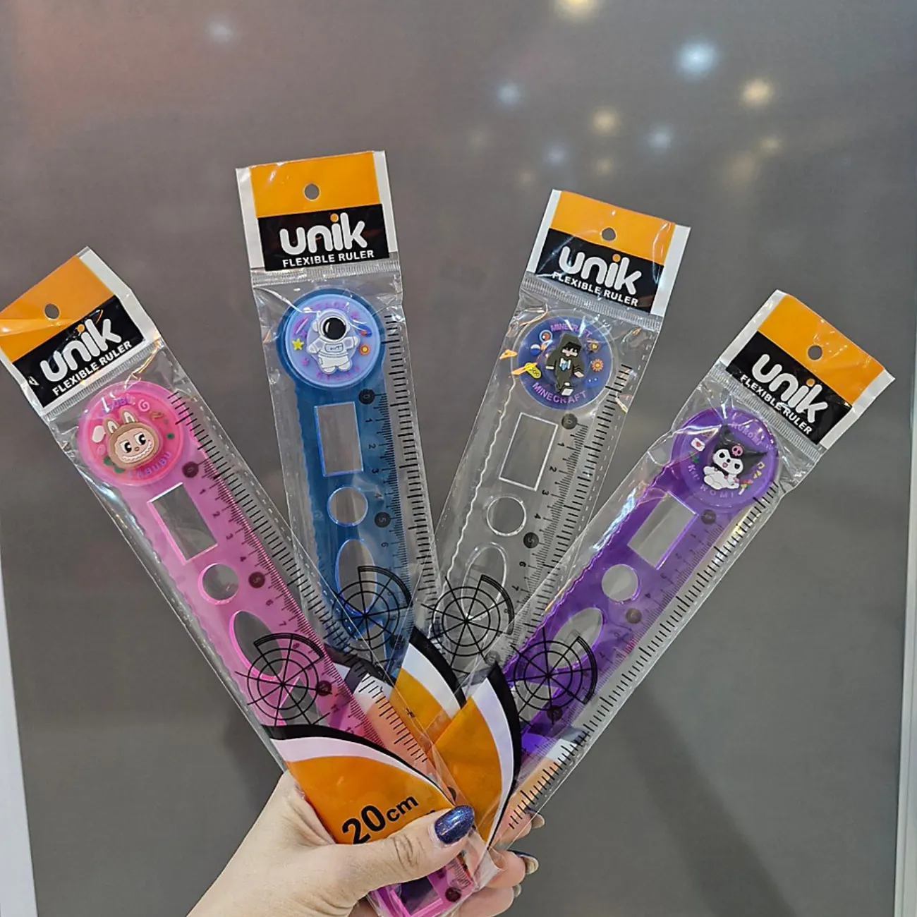خط کش ژله ای یونیک UNIK شابلون دار 20 سانتی متریجدید