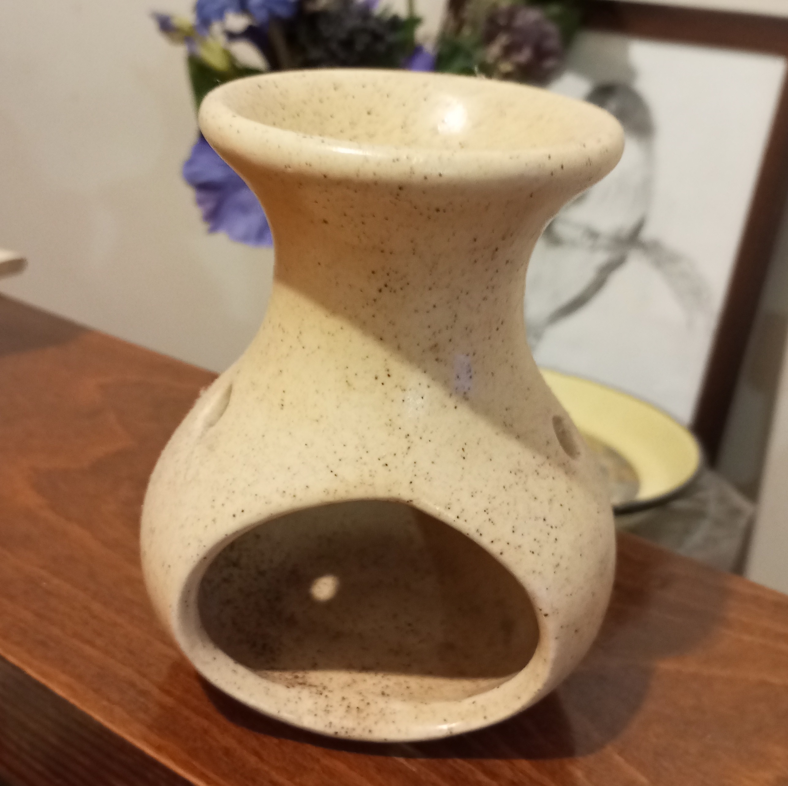 اسانس سوز و شمعدان سرامیکی کلاسیک 
