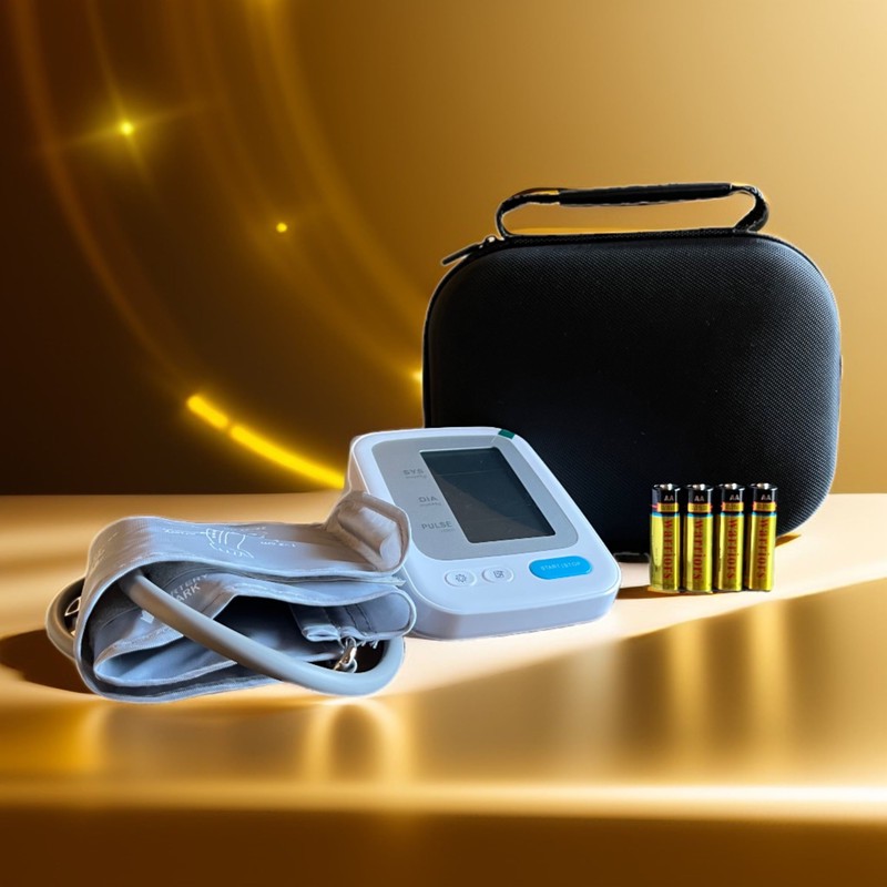 فشارسنج بازویی دیجیتال یونکر مدل YK-BPA1 با حافظه دو کاربره، تشخیص آریتمی، نمایش میانگین نتایج، قابلیت سخنگویی فارسی،...جدید