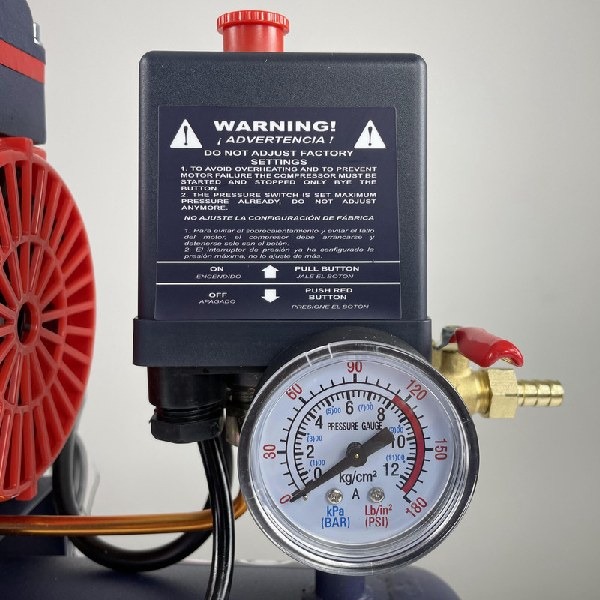 کمپرسور پمپ باد 12 لیتری سایلنت اینتیمکس 12L
