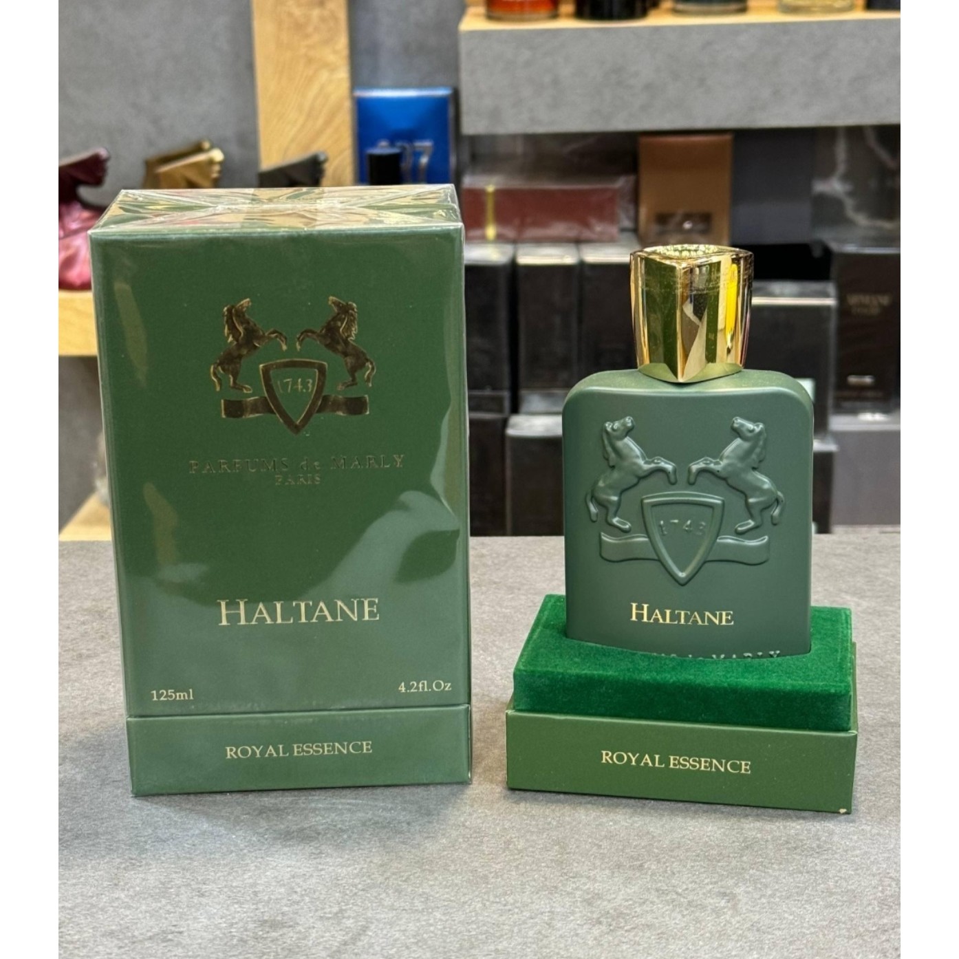 عطرخالص مارلی هالتان گرید تاپ با ضمانت کیفیت