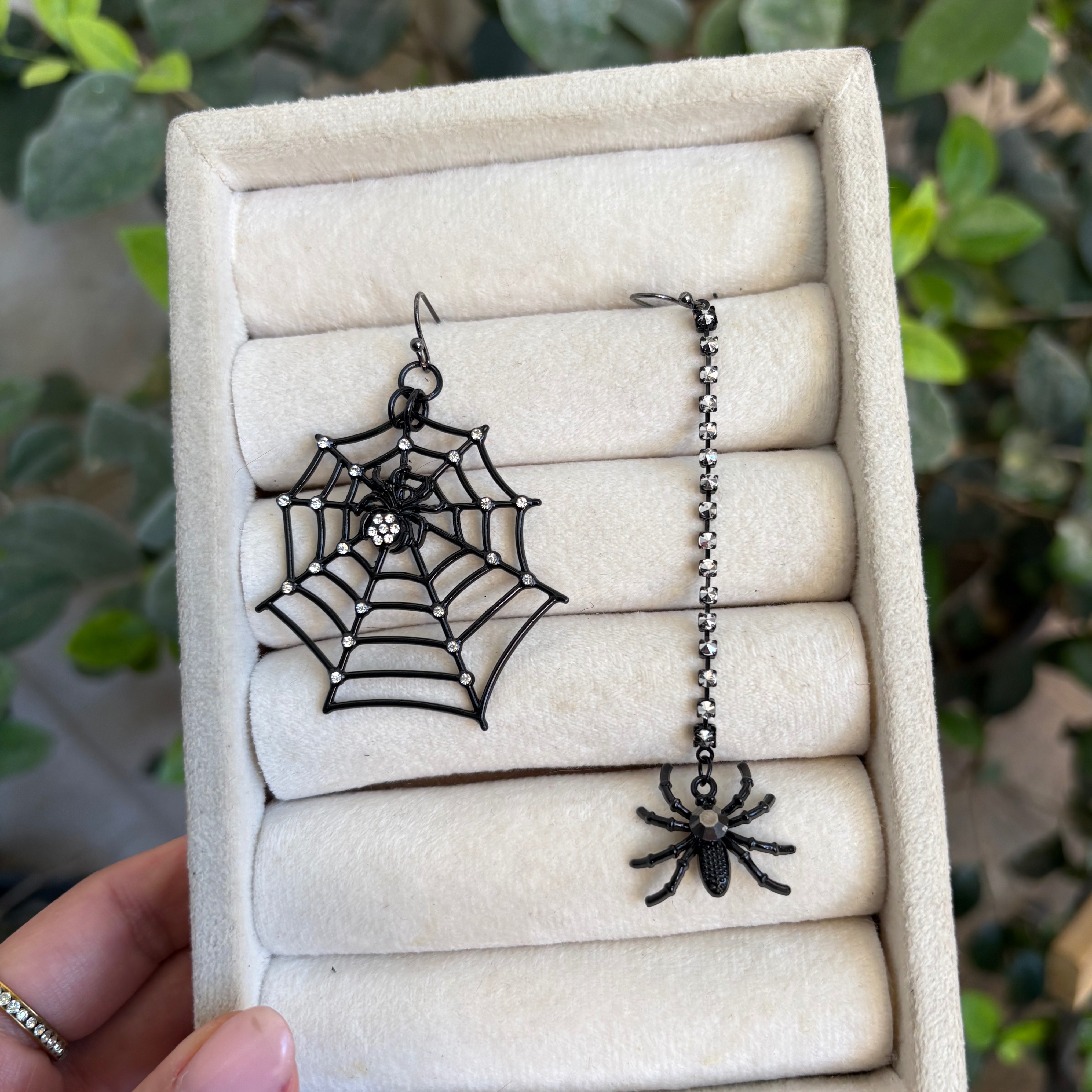 گوشواره طرح عنکبوت وارداتی