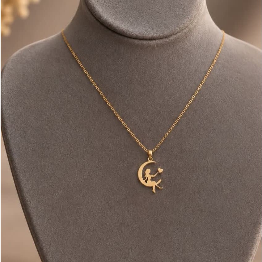 پلاک طلای دختر و قلب